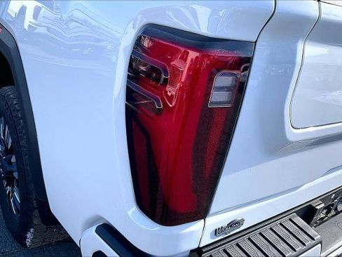 Used 2024 GMC Sierra 3500 Denali w/ Denali Reserve Package image 24