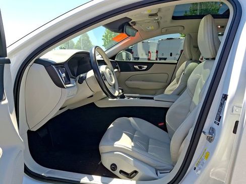 Used 2021 Volvo V60 T5 Cross Country w/ Climate Package AWD/4WD image 13