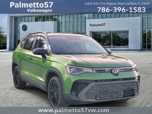 New 2025 Volkswagen Taos SE image 1