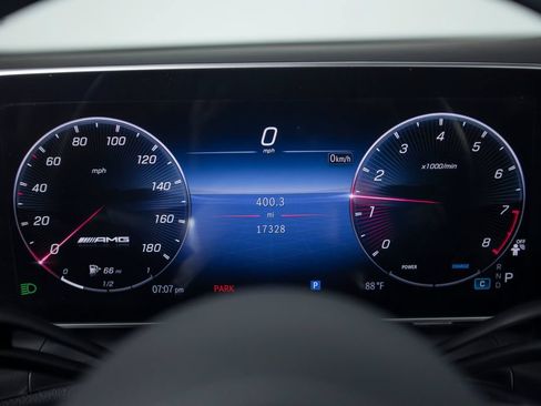 Used 2024 Mercedes-Benz GLC 43 AMG 4MATIC image 31