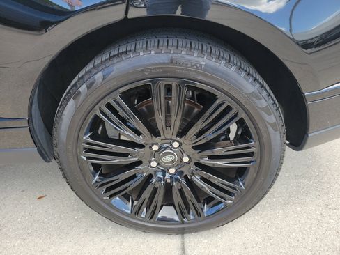 Used 2021 Land Rover Range Rover P525 Westminster Edition image 31