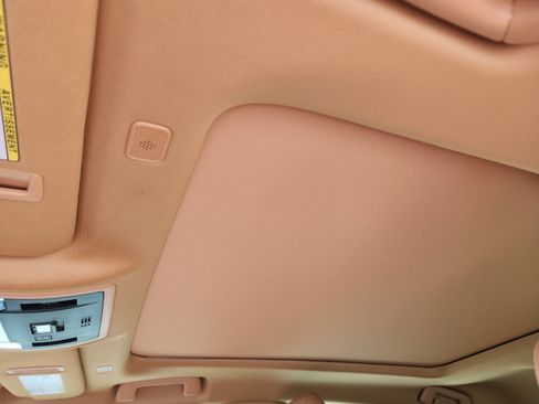 Used 2025 Lexus ES 350 w/ Premium Package FWD image 22