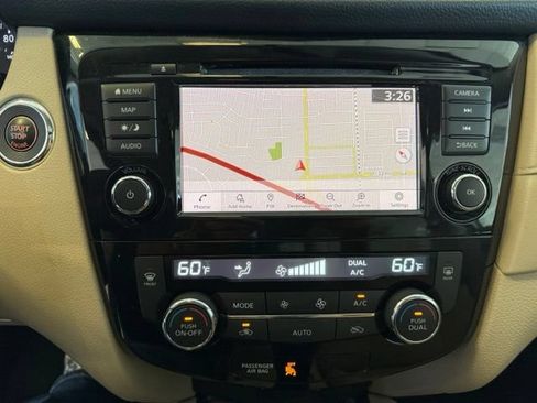 Used 2018 Nissan Rogue SV w/ Sun & Sound Touring Package AWD/4WD image 14