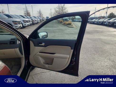 Used 2012 Ford Fusion SEL image 16