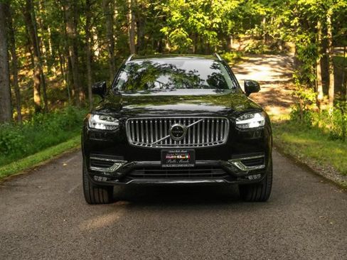 Used 2025 Volvo XC90 B6 Ultra w/ Lounge Package AWD/4WD image 6
