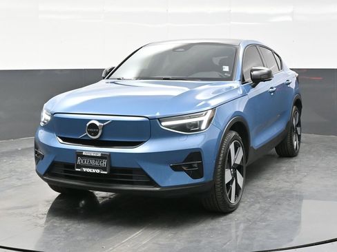 Used 2023 Volvo C40 P8 Recharge Ultimate AWD/4WD image 2