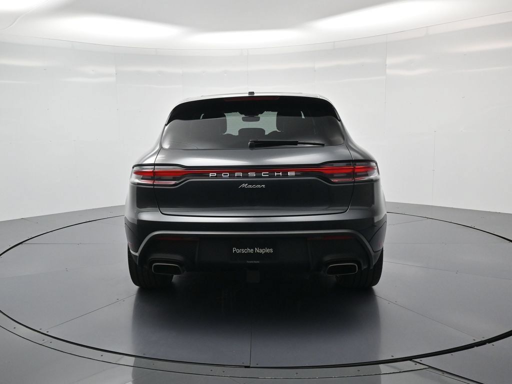 Certified 2026 Porsche Macan AWD/4WD image 29