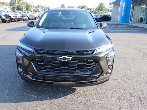 New 2026 Chevrolet Trax ACTIV w/ Sunroof Package FWD image 25