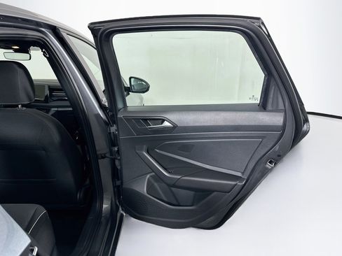 Used 2025 Volkswagen Jetta Sport FWD image 28