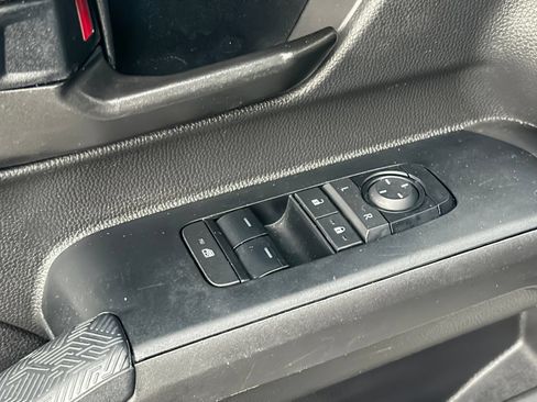 Used 2024 Toyota Tacoma SR RWD image 11
