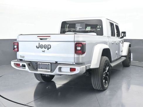 Used 2022 Jeep Gladiator Overland image 5