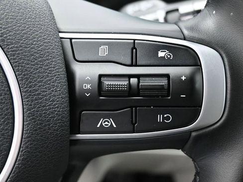 Used 2023 Kia Sportage EX image 17