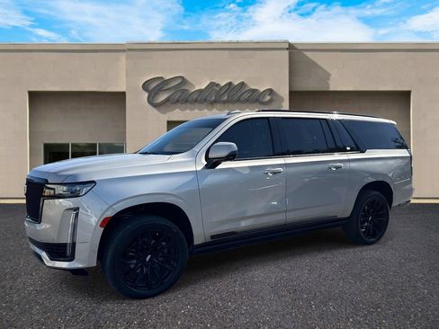 Used 2024 Cadillac Escalade ESV Sport w/ LPO, ONYX Package AWD/4WD image 7