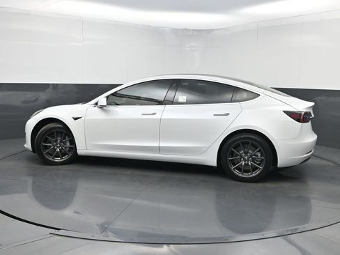 Used 2019 Tesla Model 3 image 40