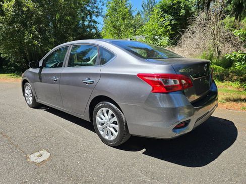 Used 2017 Nissan Sentra SV w/ Style Package FWD image 3