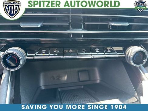 New 2026 Chevrolet Traverse LT w/ LPO, Floor Liner Package AWD/4WD image 37