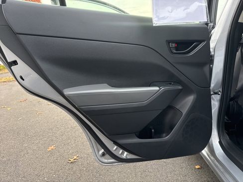 Certified 2025 Subaru Impreza 2.0i image 16