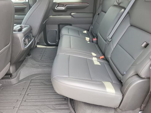 Used 2024 GMC Sierra 1500 SLT w/ SLT Premium Plus Package AWD/4WD image 15