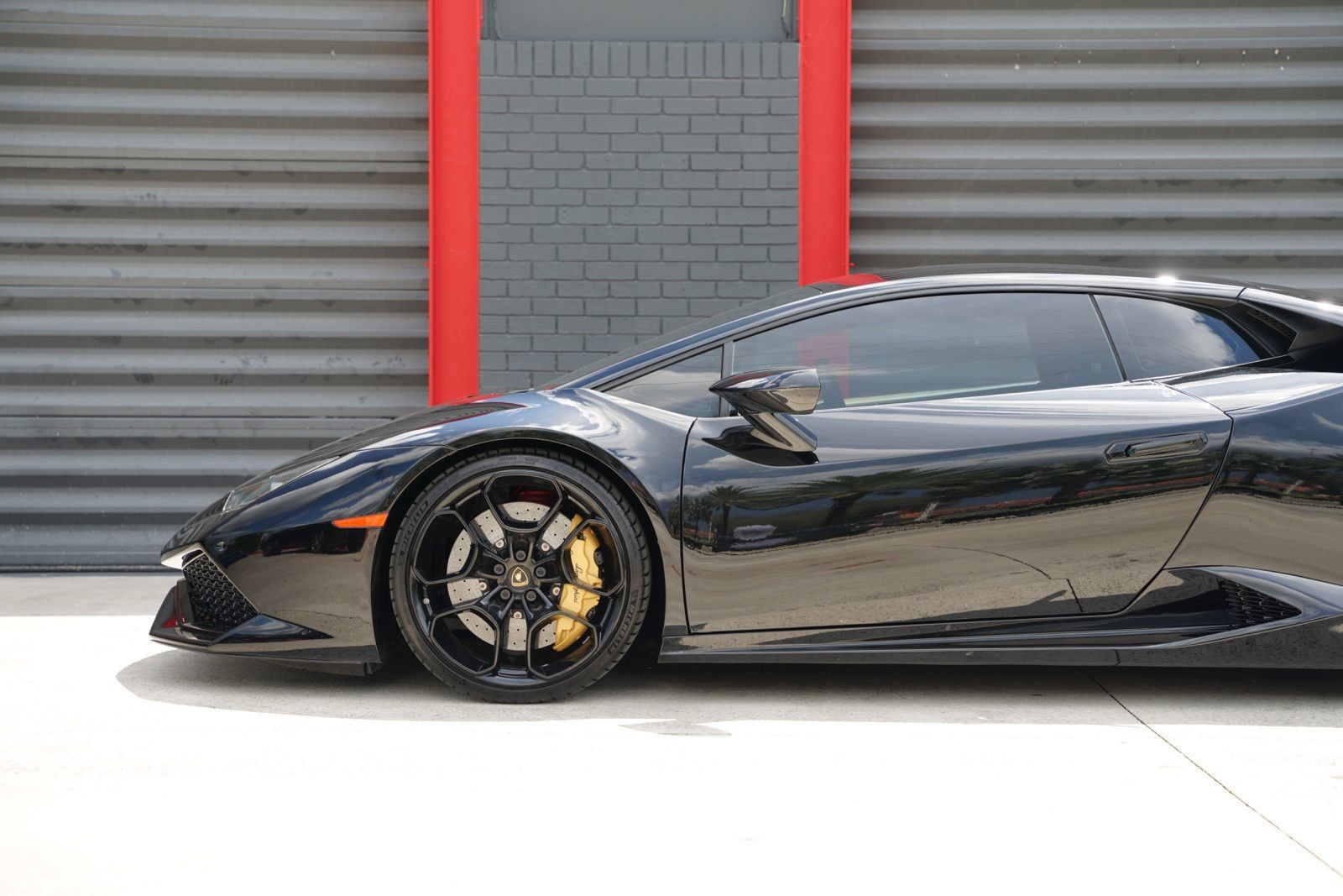 Used 2016 Lamborghini Huracan LP 610-4 AWD/4WD image 12