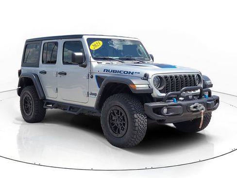 Used 2023 Jeep Wrangler Unlimited Rubicon 4xe AWD/4WD image 3