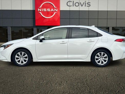 Used 2023 Toyota Corolla LE w/ Carpet Mat Package (TMS) image 6