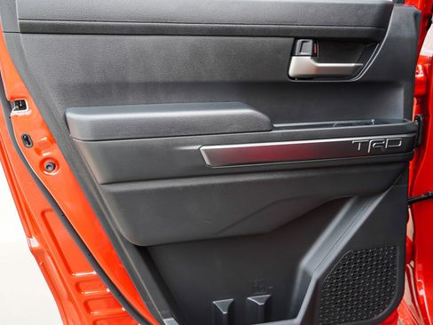 Used 2025 Toyota Tacoma TRD Off-Road image 24