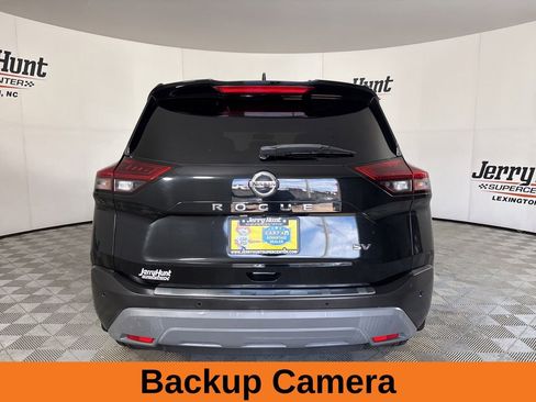 Used 2021 Nissan Rogue SV w/ Premium Package FWD image 7