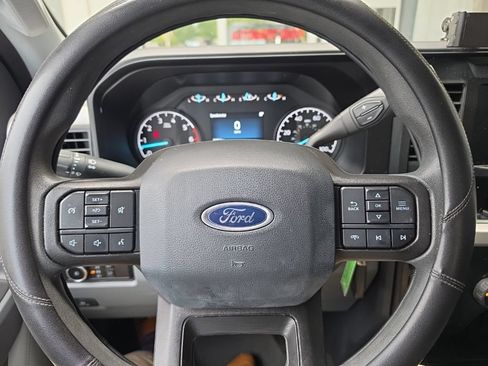 Used 2023 Ford F250 XL w/ STX Appearance Package AWD/4WD image 8
