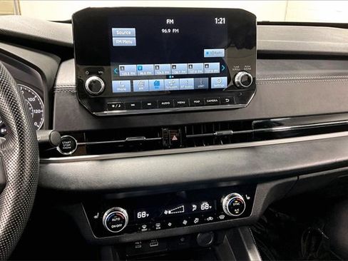 Used 2022 Mitsubishi Outlander SE image 4