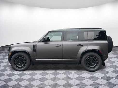 New 2026 Land Rover Defender 110 OCTA AWD/4WD image 2