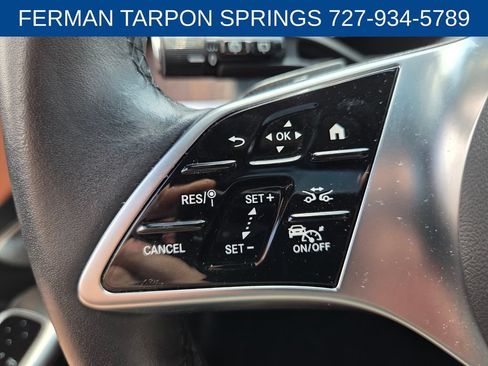 Used 2024 Mercedes-Benz GLC 300 4MATIC image 31