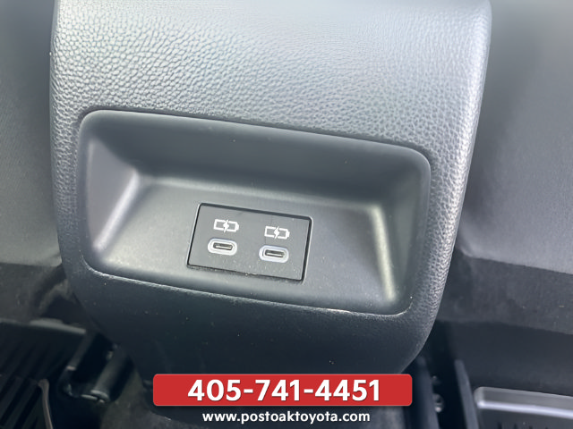 Used 2025 Toyota Corolla LE FWD image 18