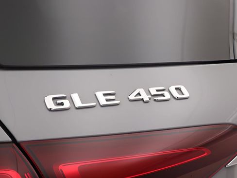 Certified 2024 Mercedes-Benz GLE 450 4MATIC image 19