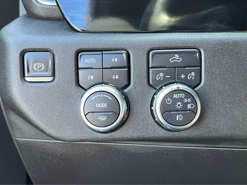 Used 2024 GMC Sierra 1500 Elevation w/ X31 Off-Road Package AWD/4WD image 31