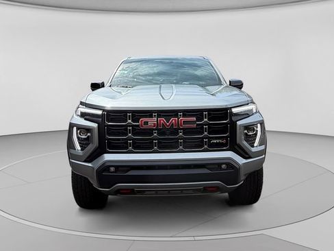 Used 2025 GMC Canyon AT4 w/ Technology Plus Package AWD/4WD image 8