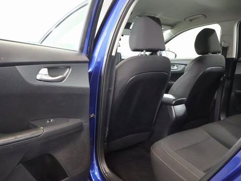 Used 2021 Kia Forte LXS image 28