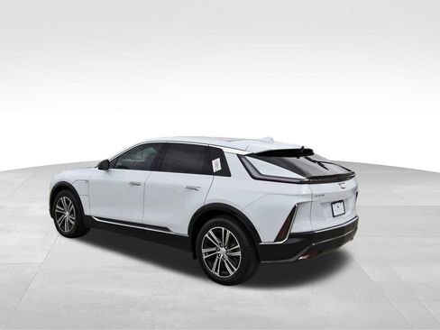 New 2026 Cadillac Lyriq Luxury image 3