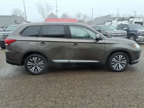 Used 2019 Mitsubishi Outlander FWD image 6