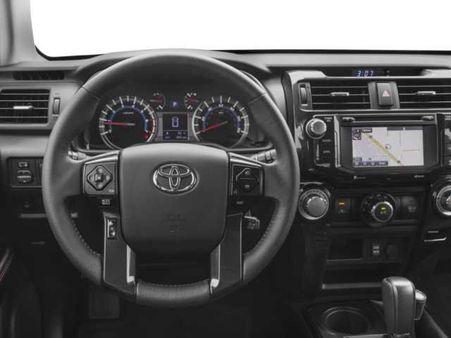 Used 2018 Toyota 4Runner TRD Off-Road AWD/4WD image 4