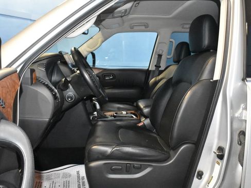 Used 2024 Nissan Armada SL w/ Captain's Chairs Package AWD/4WD image 7