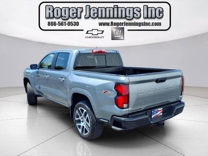Used 2023 Chevrolet Colorado Z71 w/ Z71 Convenience Package 2