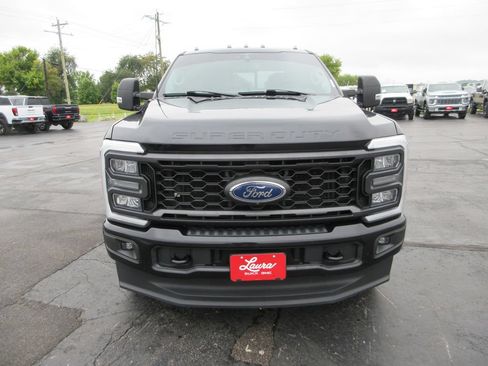 Used 2023 Ford F250 XLT w/ XLT Premium Package AWD/4WD image 14
