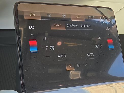 New 2026 Cadillac Vistiq Luxury w/ LPO, Floor Liner Package image 25