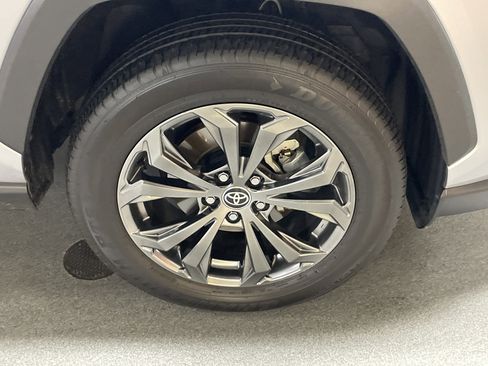 Used 2023 Toyota RAV4 XLE Premium AWD/4WD image 6