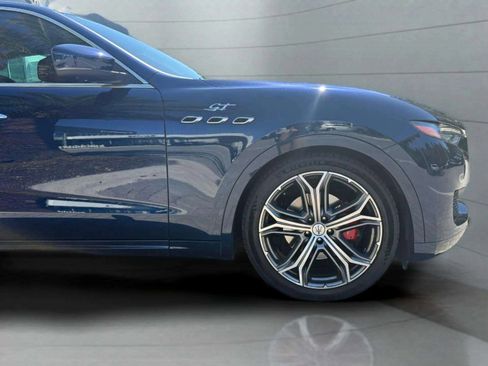 Certified 2023 Maserati Levante GT AWD/4WD image 9