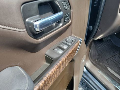 Used 2021 GMC Sierra 1500 Denali w/ Denali Ultimate Package AWD/4WD image 12