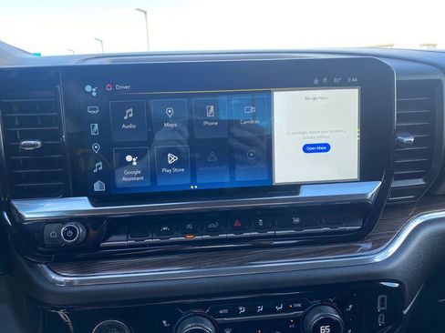 Used 2024 Chevrolet Silverado 1500 LT AWD/4WD image 18