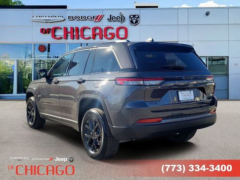 New 2026 Jeep Grand Cherokee Laredo image 3