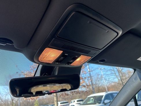 Used 2022 Honda Pilot TrailSport image 22