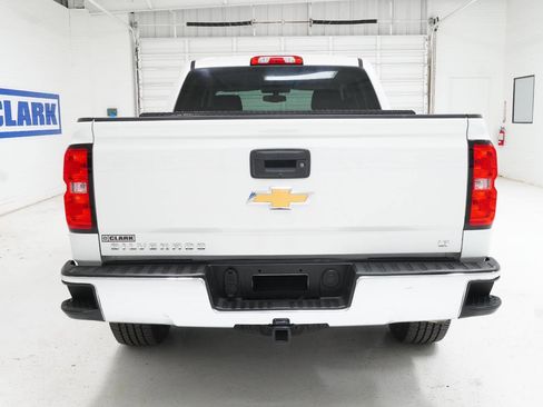 Used 2018 Chevrolet Silverado 1500 LT w/ Texas Edition RWD image 6